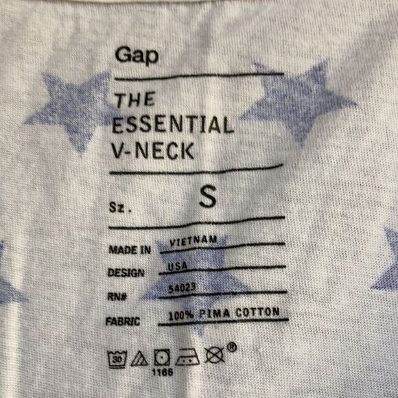 GAP Pima cotton star print white tee shirt - Picture 3 of 4